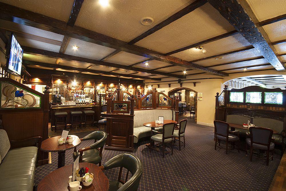 Dooly'S Hotel Birr Bagian luar foto